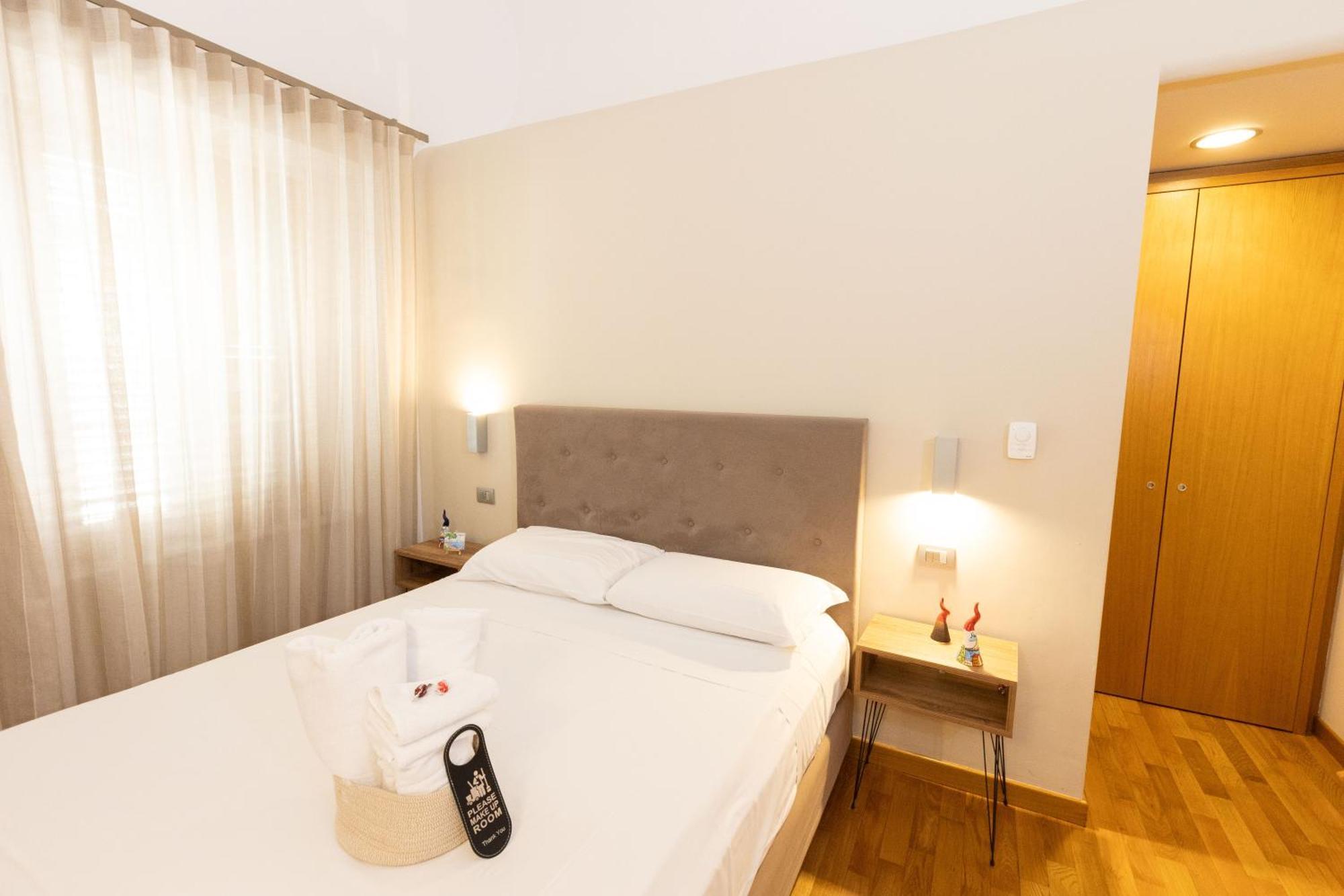 Lungomare Suite & Spa Napels Buitenkant foto