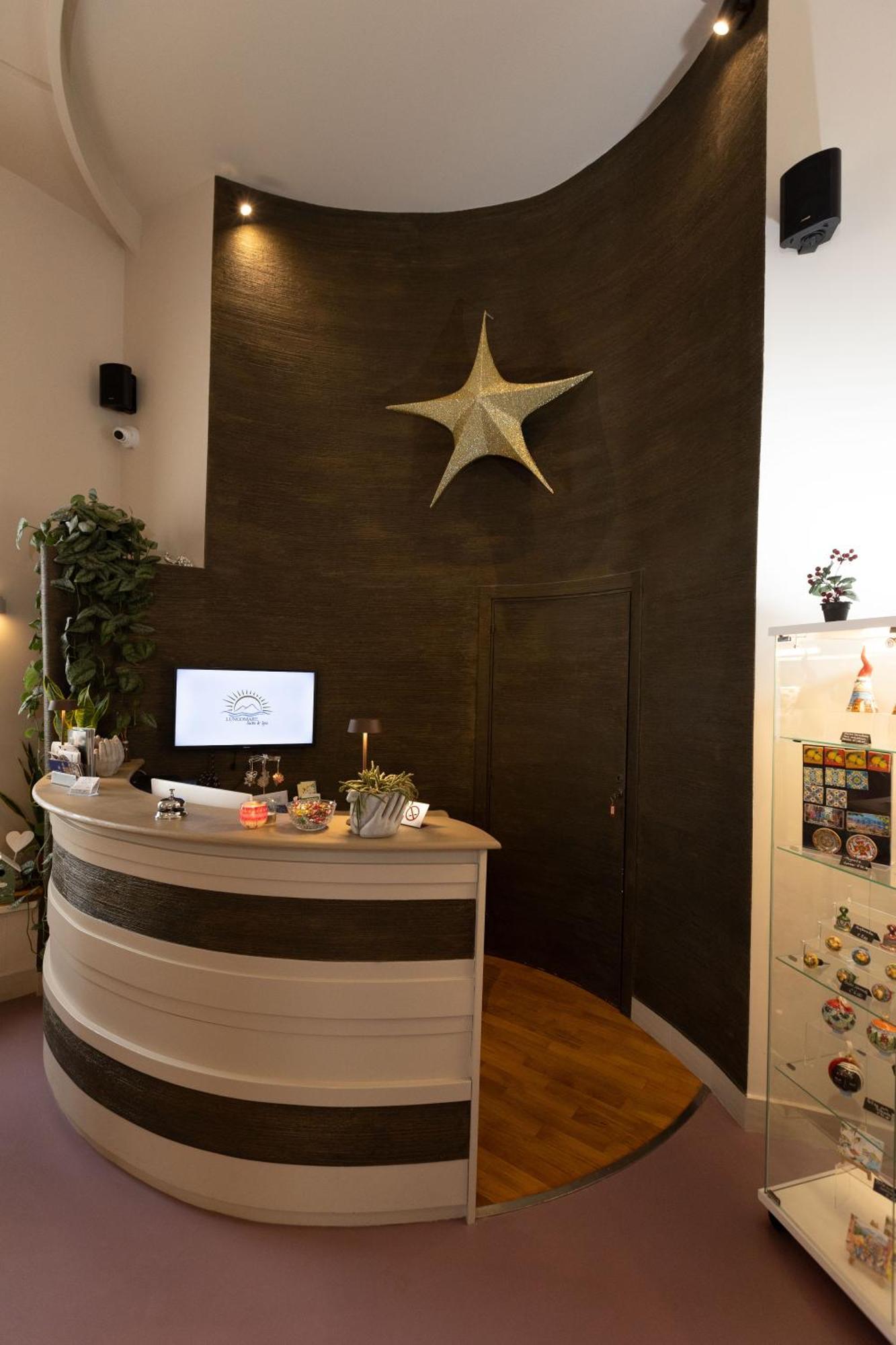Lungomare Suite & Spa Napels Buitenkant foto