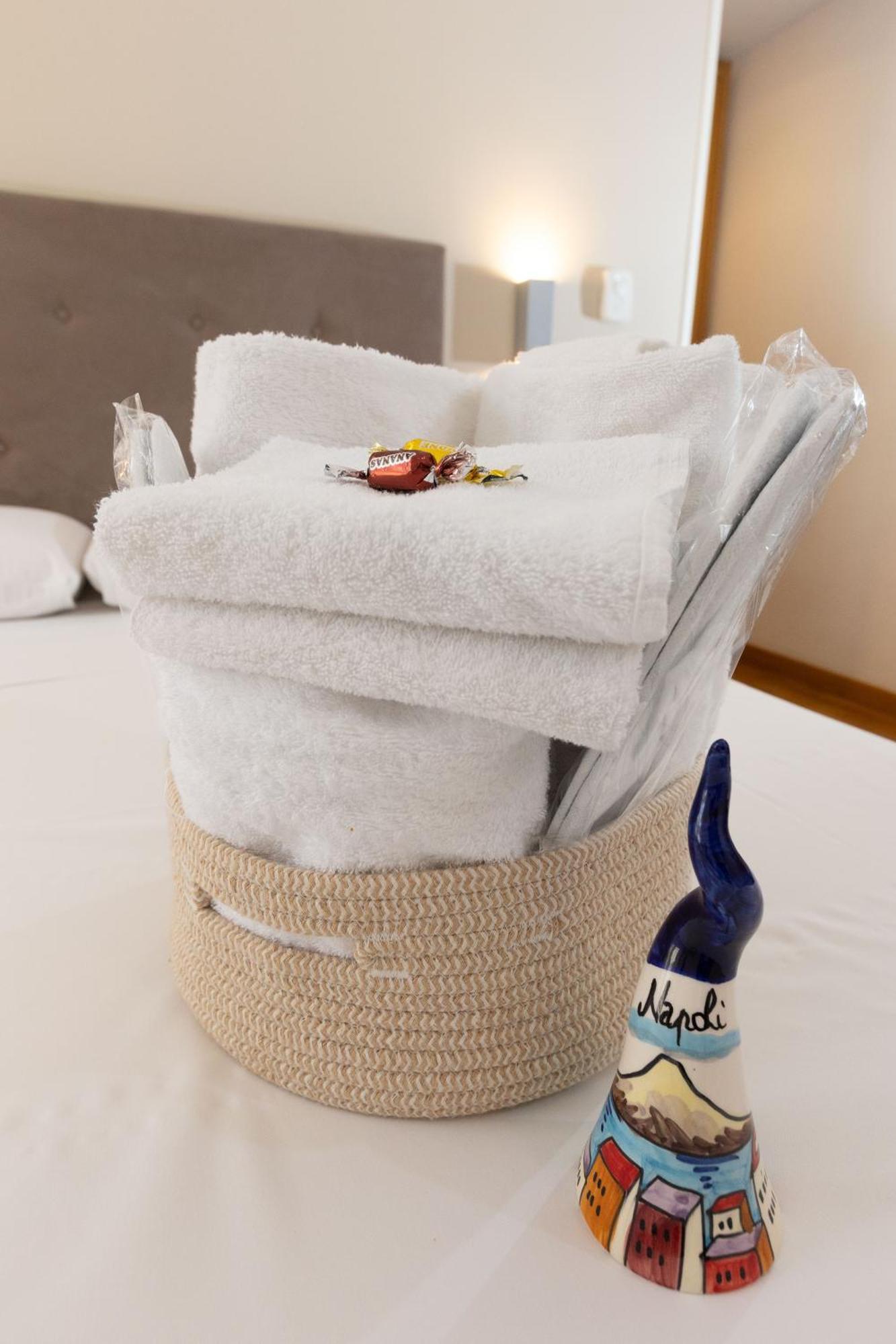 Lungomare Suite & Spa Napels Buitenkant foto