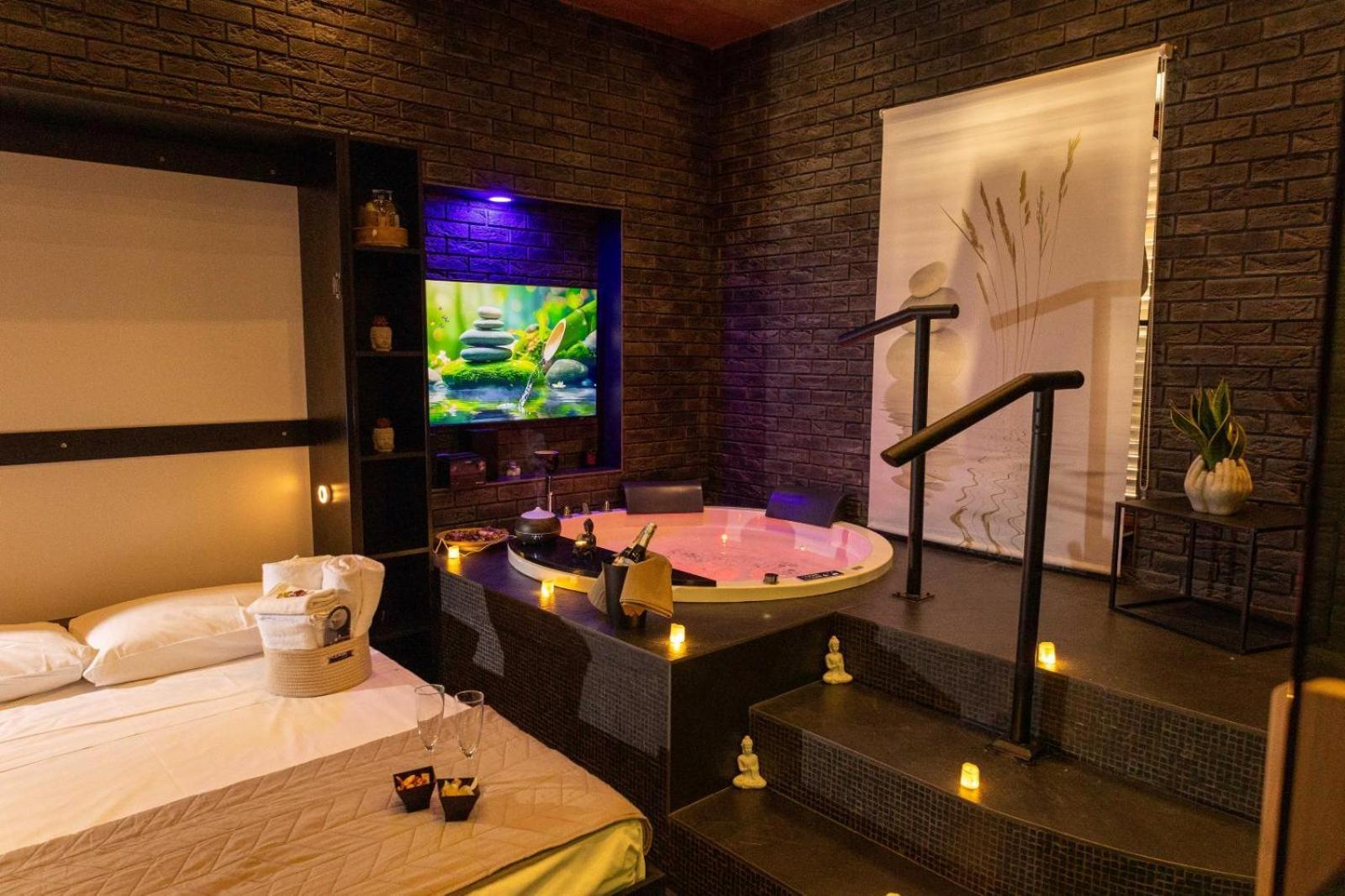 Lungomare Suite & Spa Napels Buitenkant foto